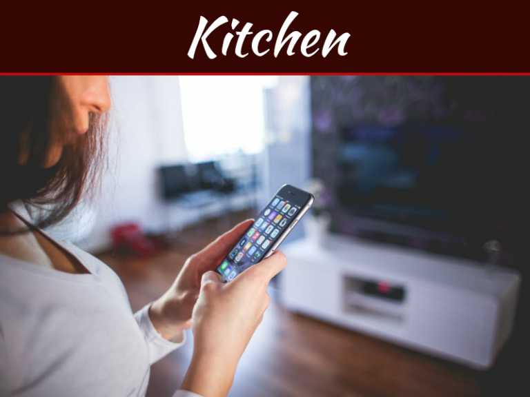 9 Kitchen Interior Designs For Tech-Savvy Homemakers